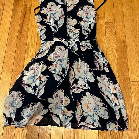 French Connection Women's Floral Fit & Flare Dress Size 0 Multicolor - Picture 1 of 4